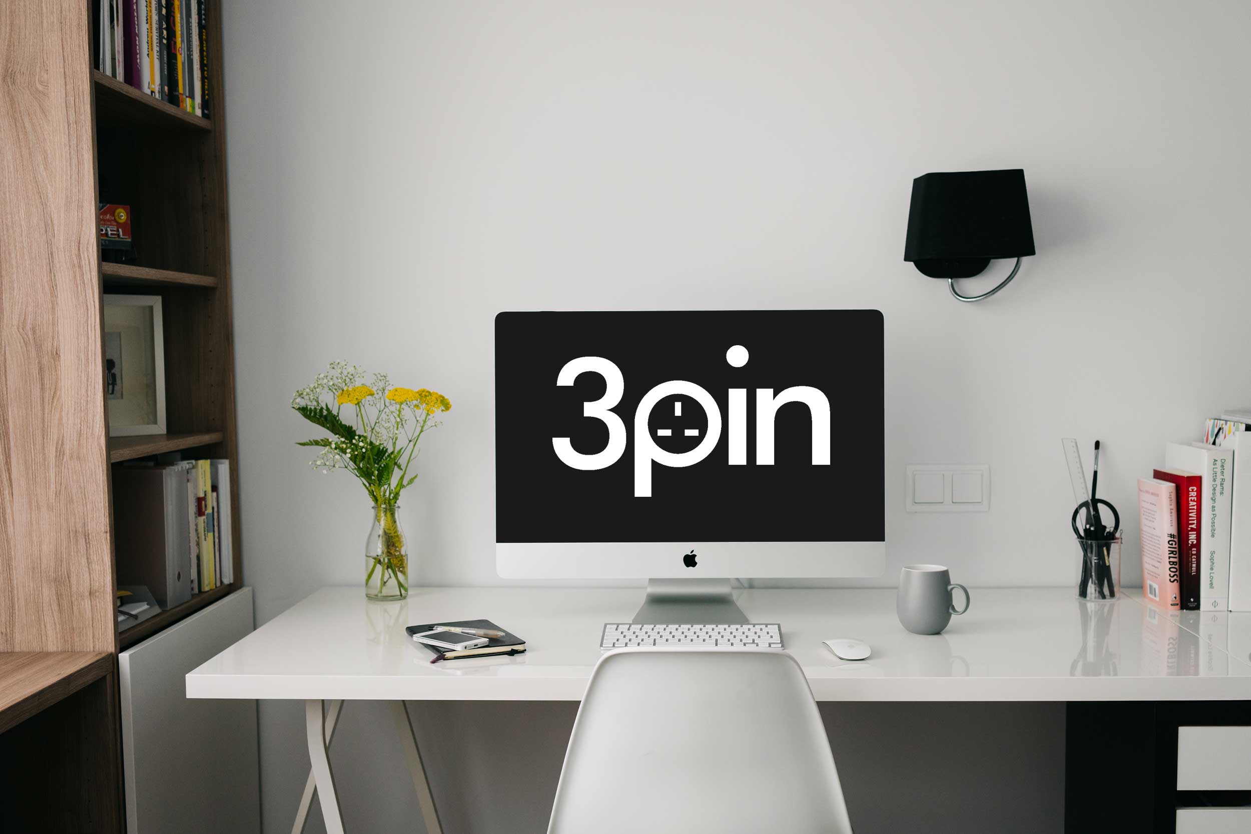 3pin_desk.jpg
