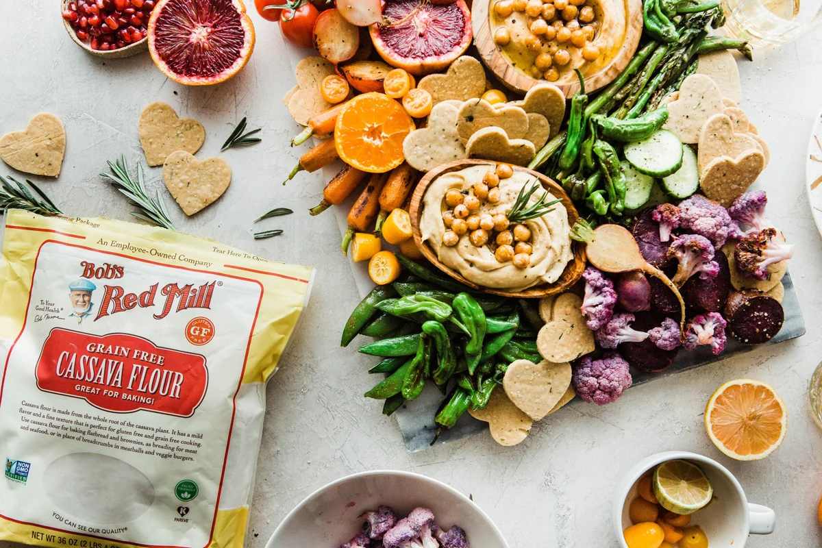 2019-01-BRM-Homemade-Paleo-Rosemary-Crackers-with-Cassava-and-Rainbow-Veggie-Platter-233.jpg
