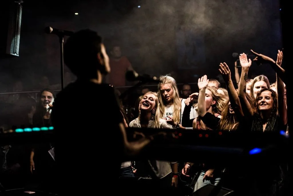 Tamir - Crowd.jpg
