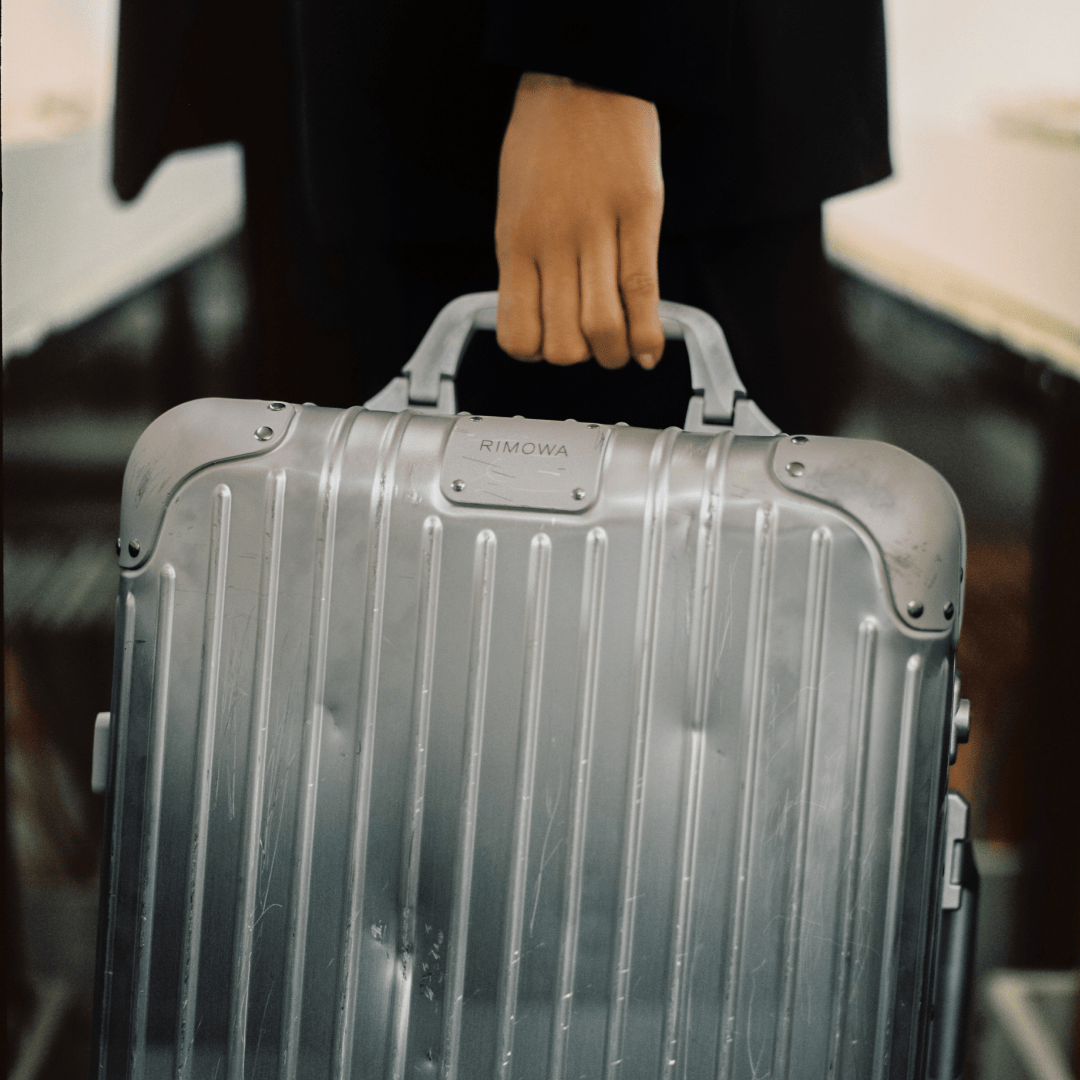 Rimowa-LifetimeGuarentee-Static-9.png