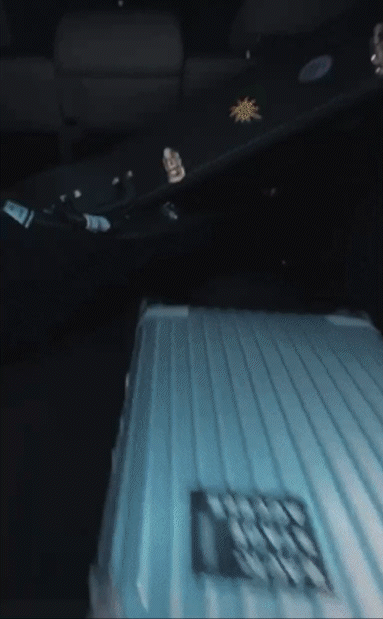 rimowa_gif_AdobeExpress-1.gif
