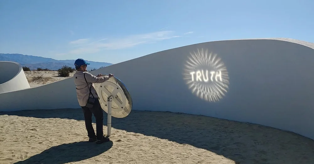 Truth Arrives In Slanted Beams – Sarah Meyohas — RAYFORM