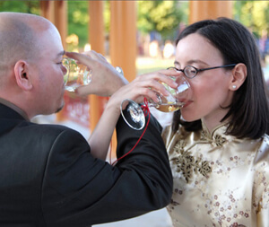 double_wine_sharing.jpg