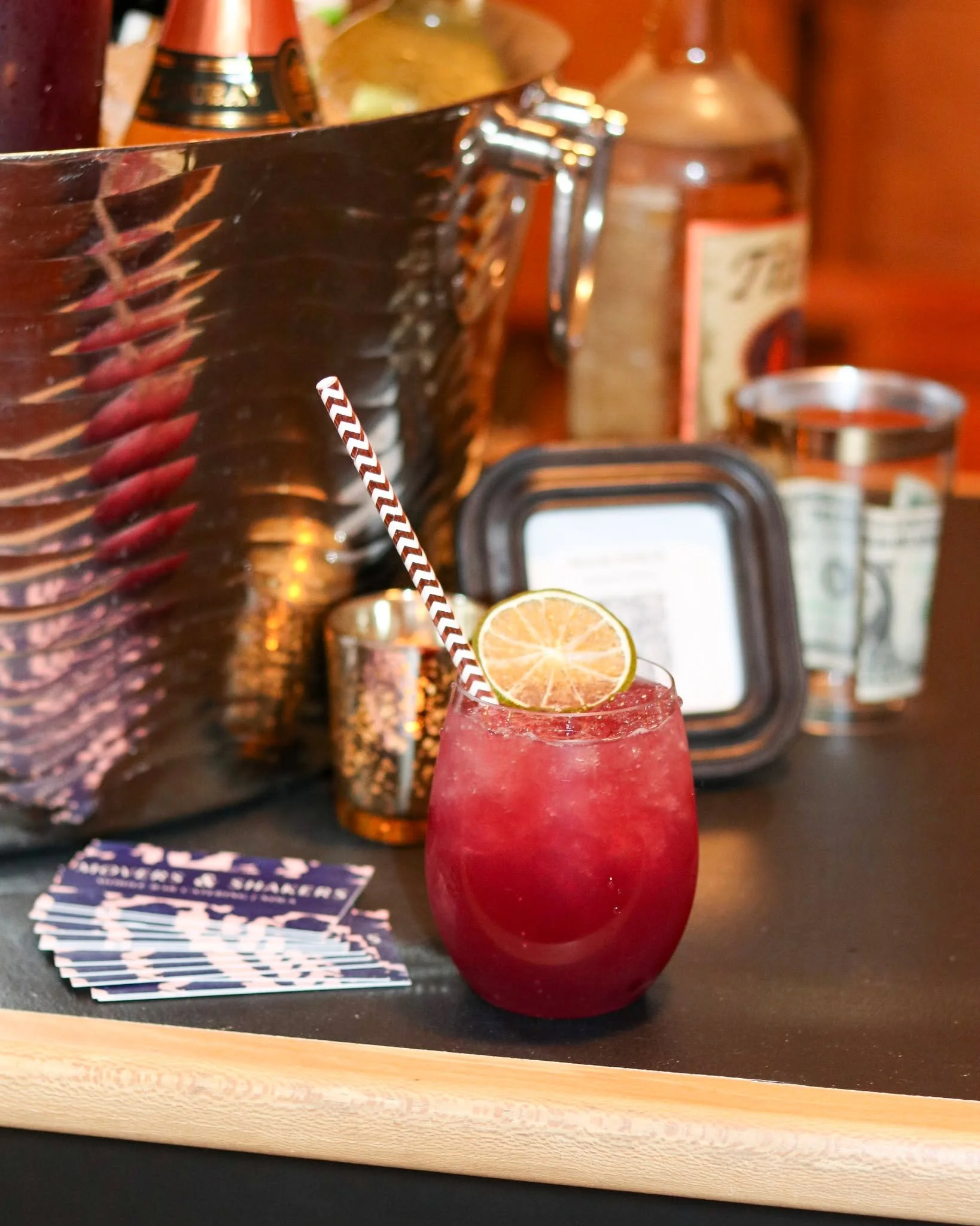 A lovely night with our fellow alums at the @goldmansachs 10,000 Small Businesses Program Alumni Social at @livaudaishall 

The best seller of the night was the 🎄Cohort Cooler ~ Pomegranate, Lemon &amp; Rosemary🎄 This N/A Mocktail is perfect as is 