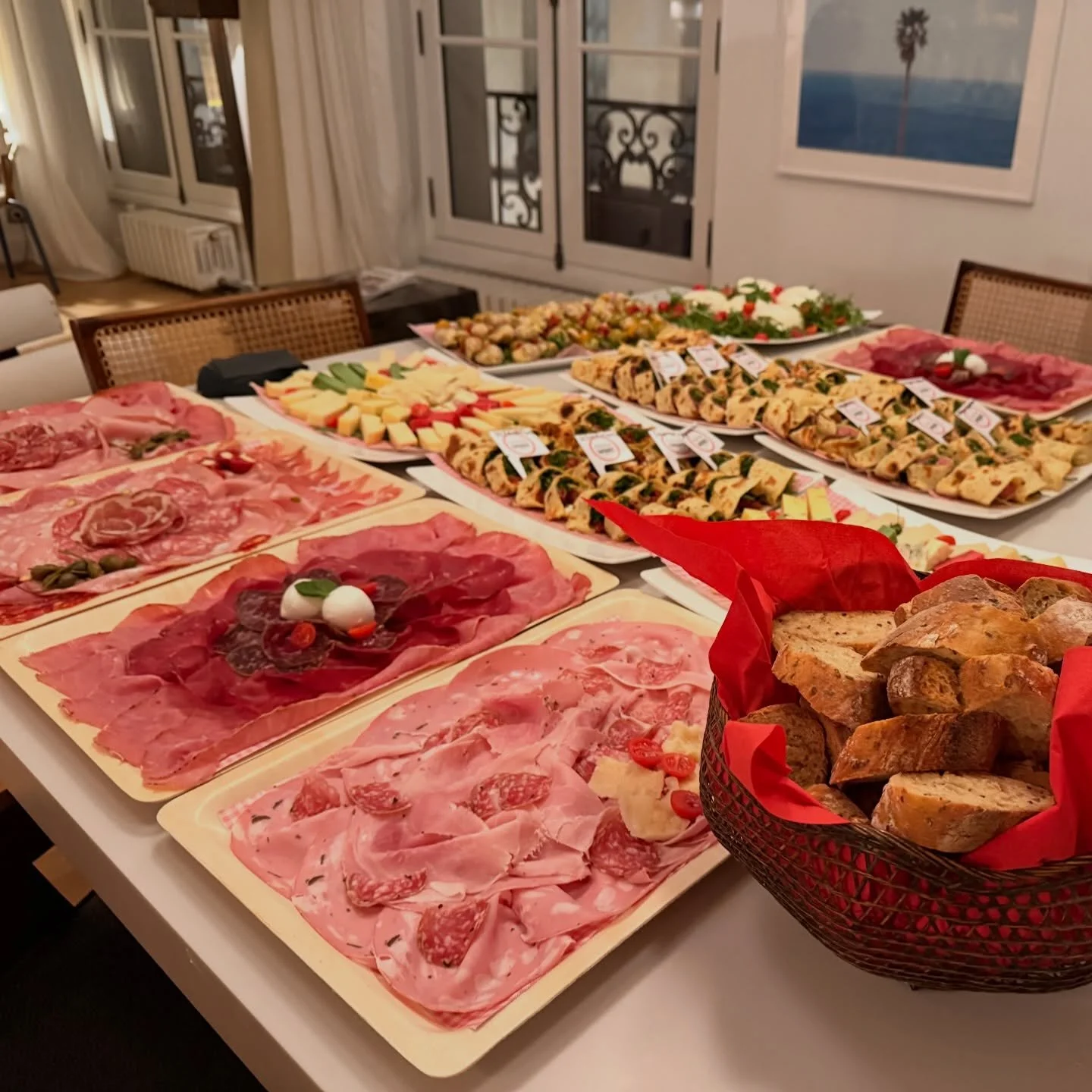 Cocktail Comptoir Gourmet pour toutes les occasions &hellip; m&ecirc;me les soir&eacute;es &eacute;lectorales !
#allervoter #comptoirgourmet