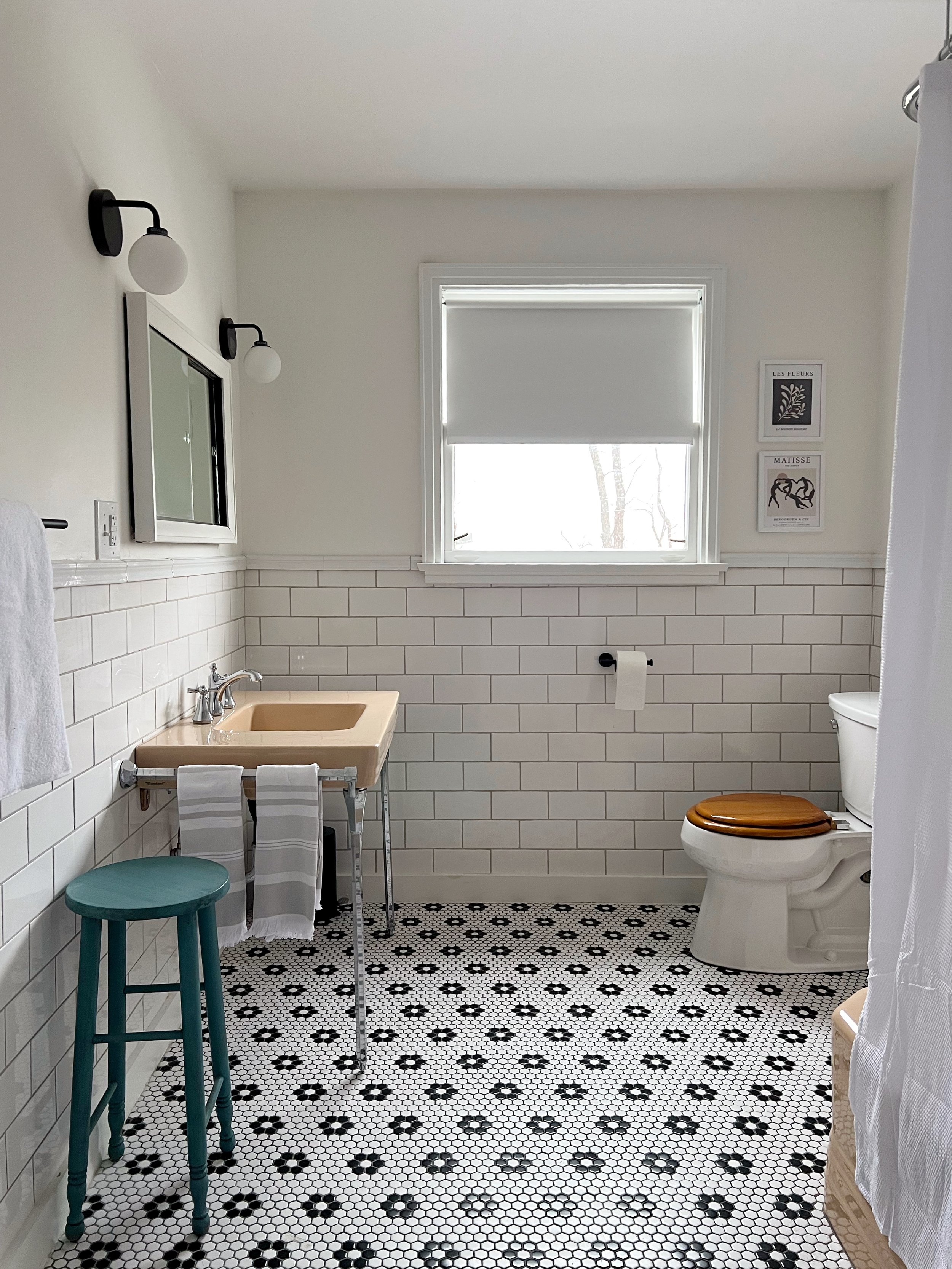 Upstairs Bathroom.JPG
