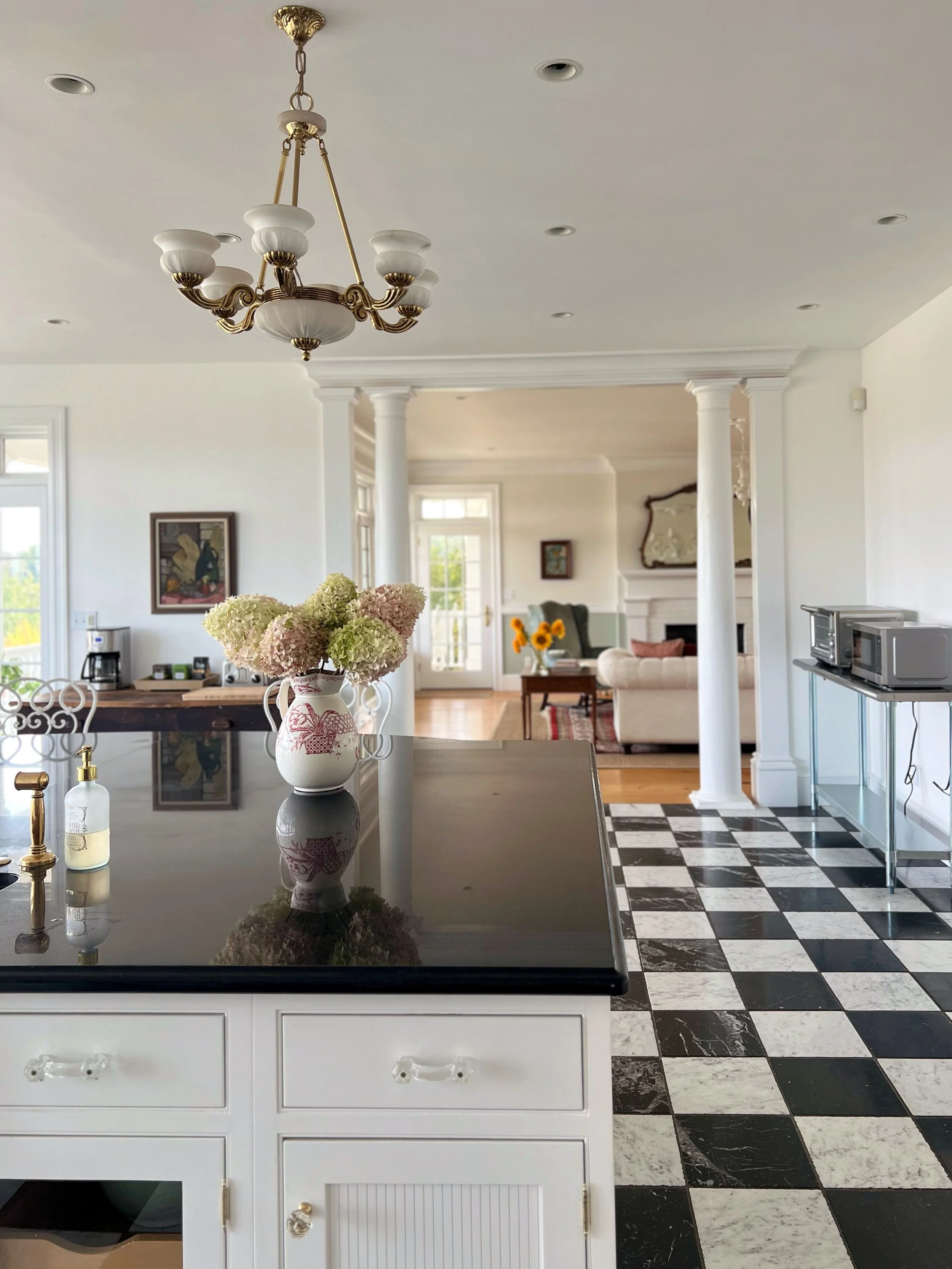 Kitchen 3.JPG