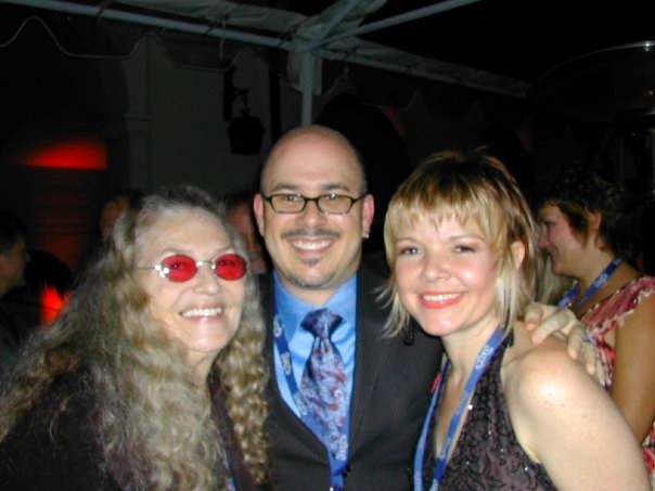 Nick with Nancy King (L) and Karrin Allyson (R) at the Grammy Nominees' Celebration, 2007.
