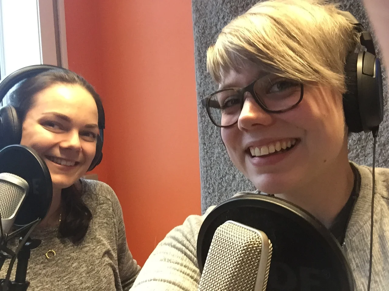 Lisa (tv) og Marie er i gang med sin podcast kWins
