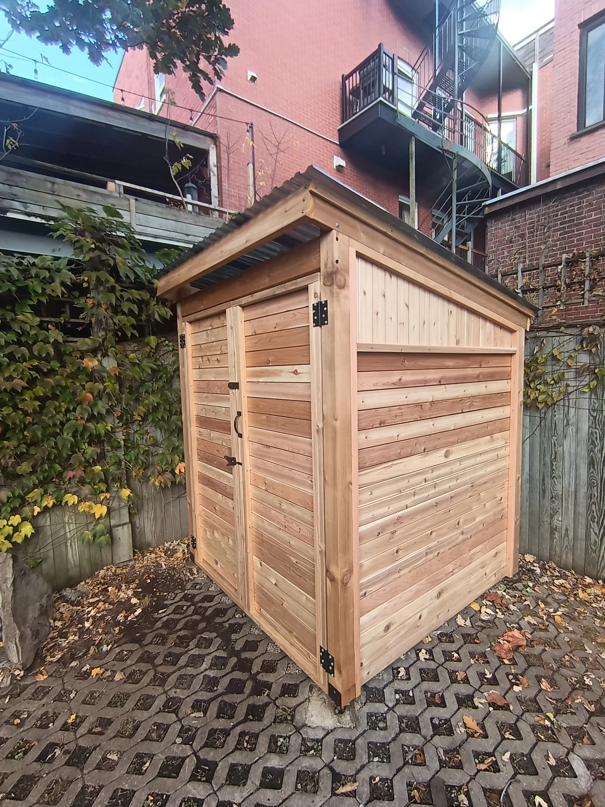 Cabanon en bois de cèdre - Plateau Mont Royal