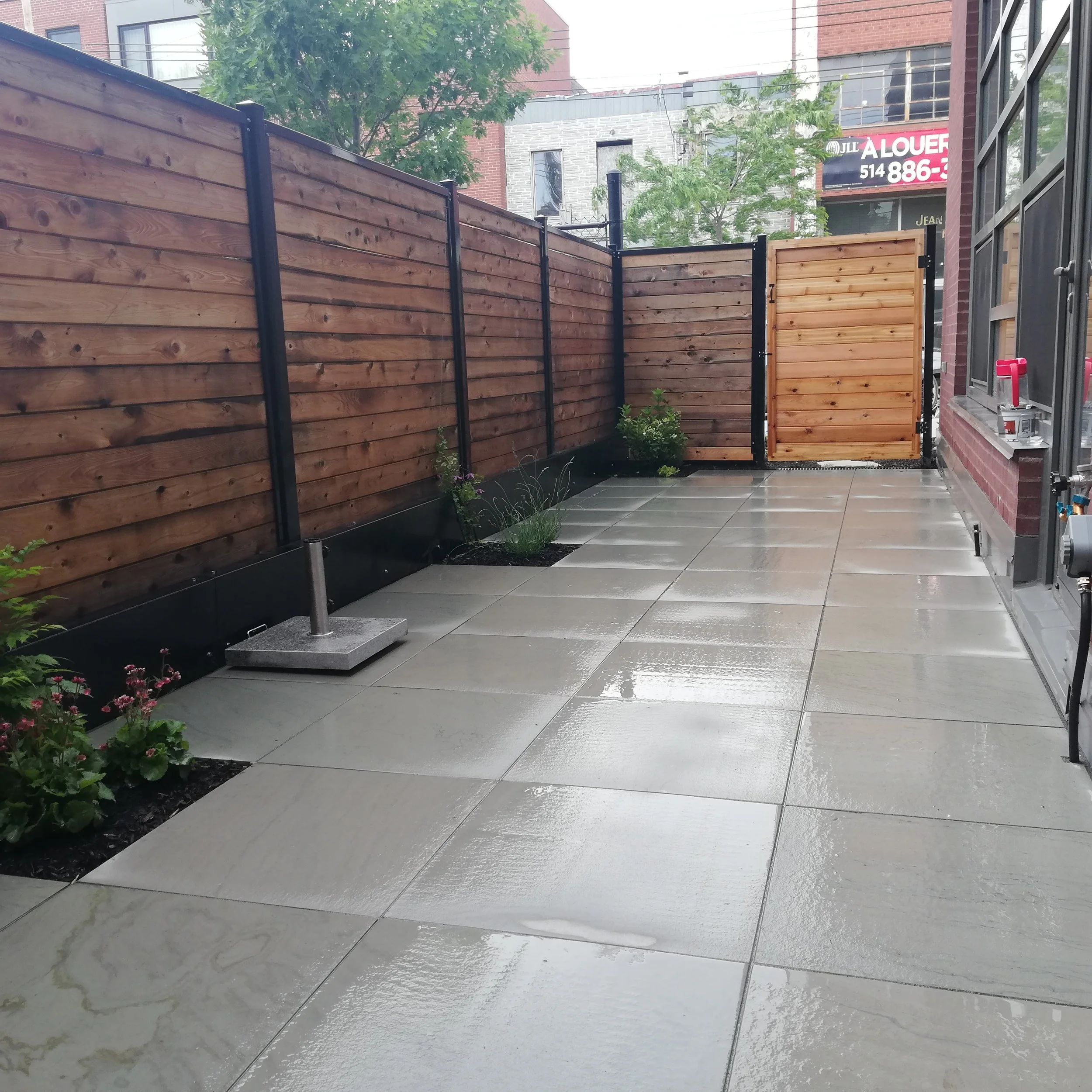 Dallage en pierre naturelles sciées