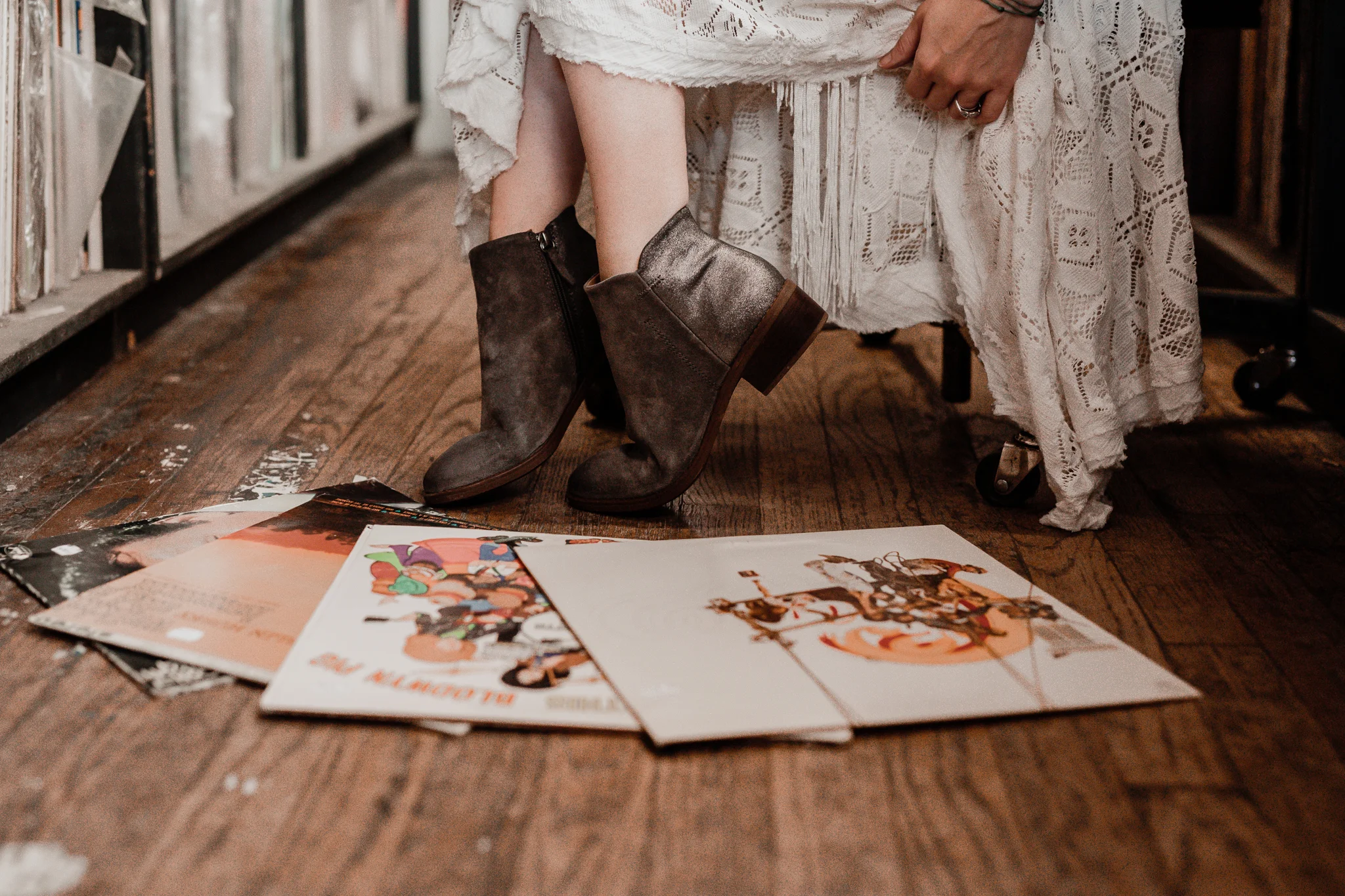 Get your Carrie boots here !