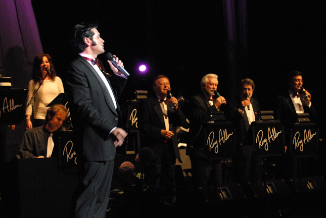 Rory Allen in concert with the Jordanaires Photo credit: Ben Checkowy