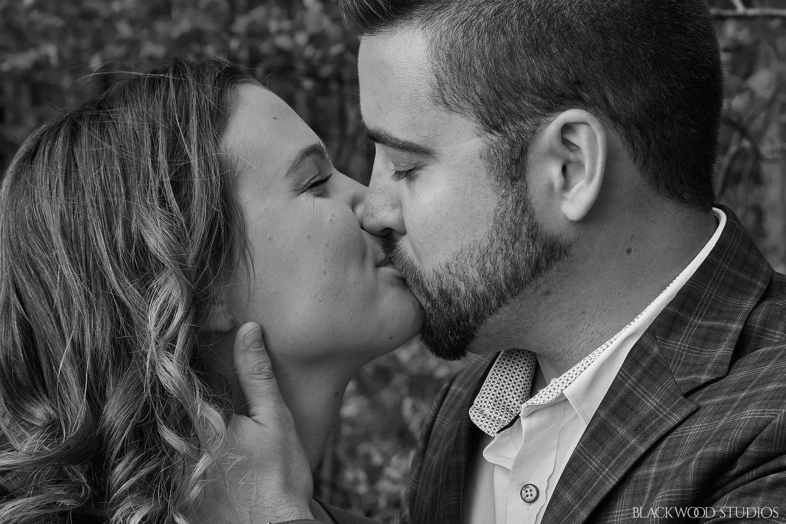 Blackwood-Studios-20181014-153510-Dave-and-Natalie-Engagement-0345-Rattlesnake-Point-Conservation-Area-Milton-Ontario.jpg