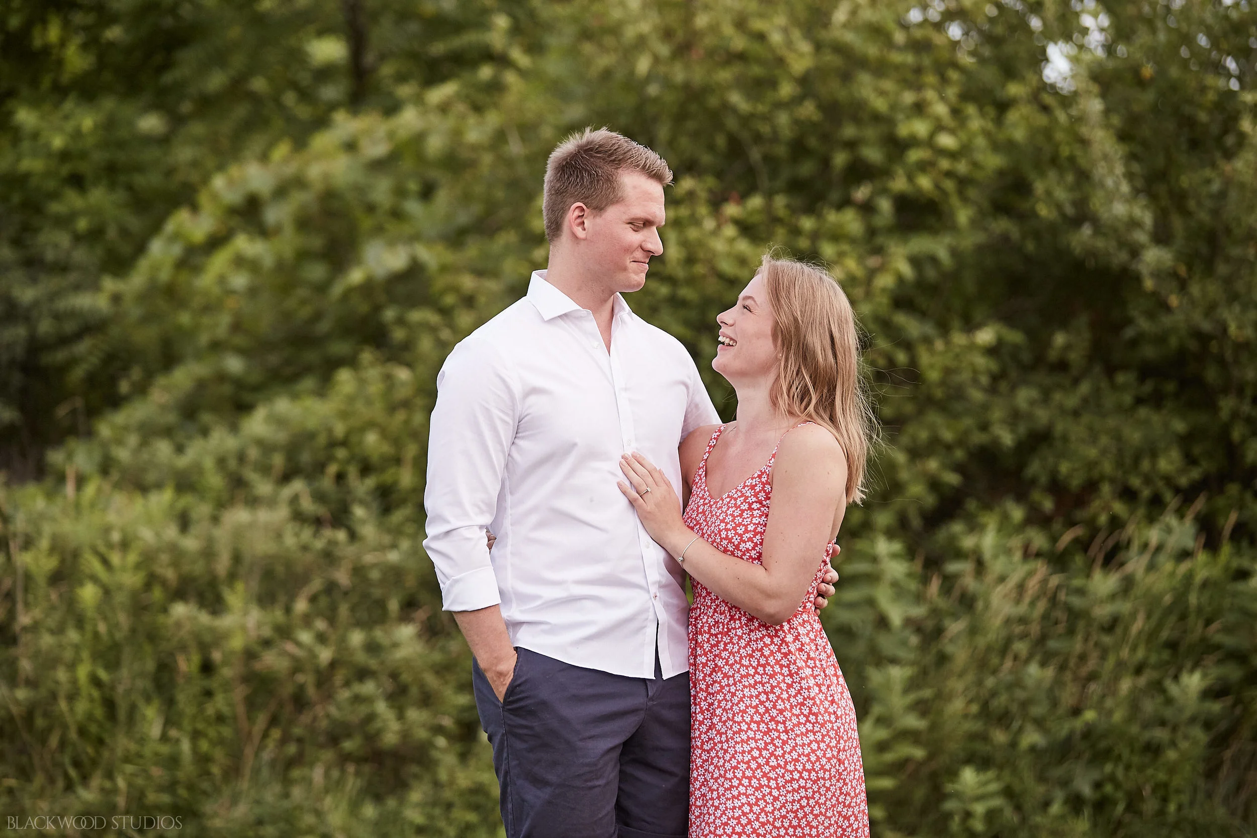 Engagement photography session at Beamer Memorial Conservation Area, Grimsby, Ontario. Photo by Blackwood Studios (blackwoodstudios.co)
