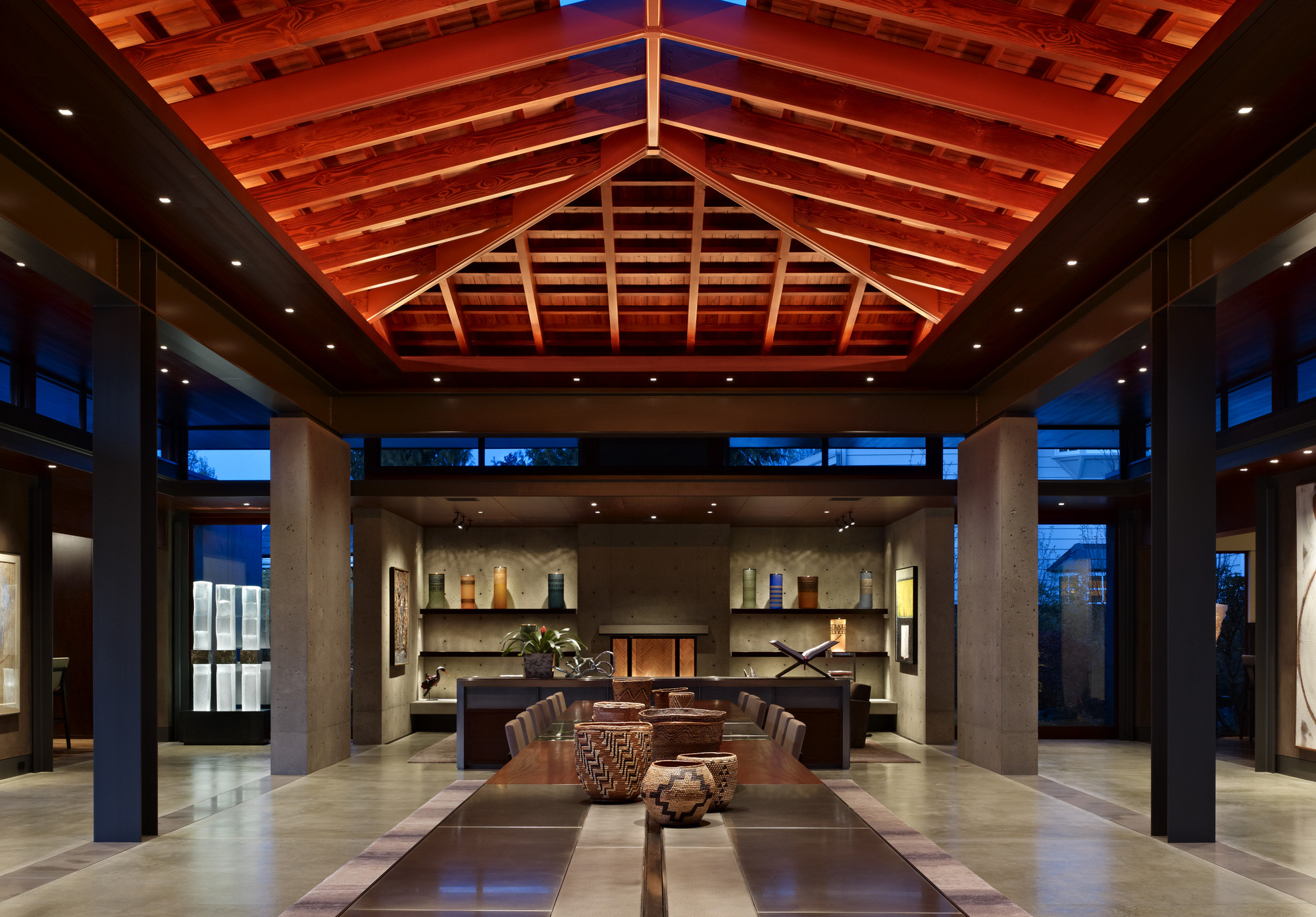 We have an arsenal of allied craftsmen, premium manufacturers, trusted contractors and fabricating partners all choreographed to seamlessly integrate our aesthetic architectural technologies