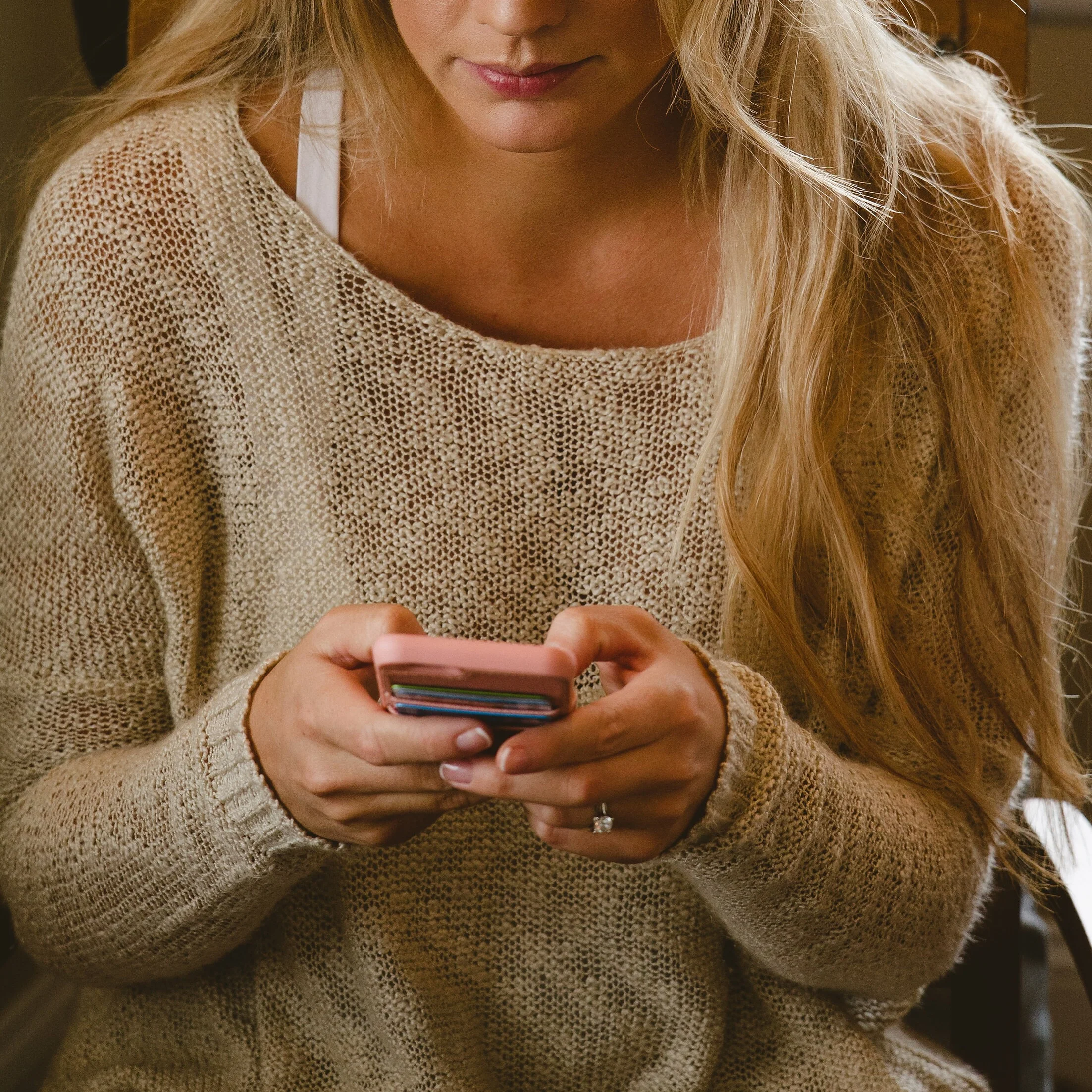 Best iPhone case for mom. The Winemakers Wife. Meagan Kludt. Wife. Mother. Lifestyle Blogger.