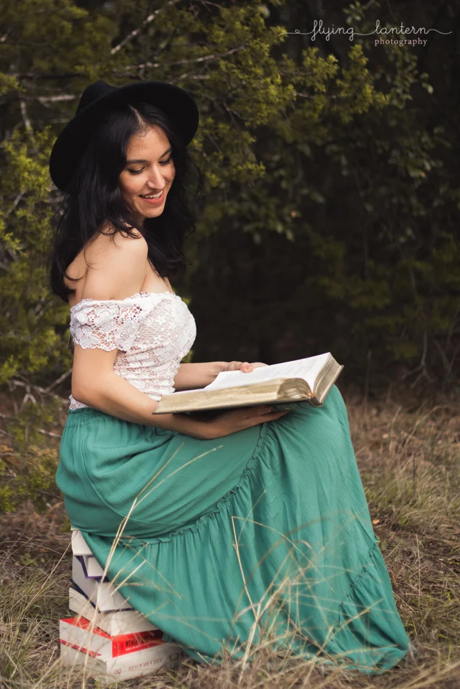 senior_portrait_0218_3-2.jpg