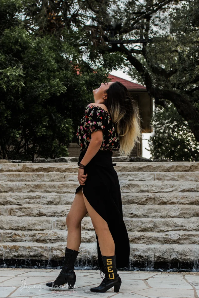 Jaqui_SEU_Grad_portrait_0418_7.jpg