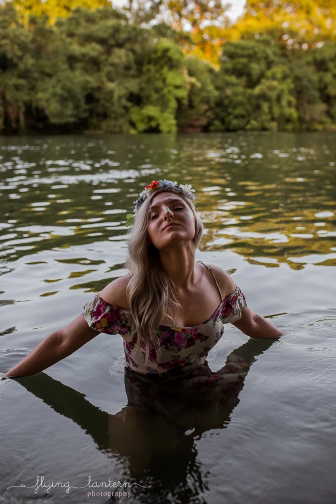 water_girl_portrait_0518_32.jpg
