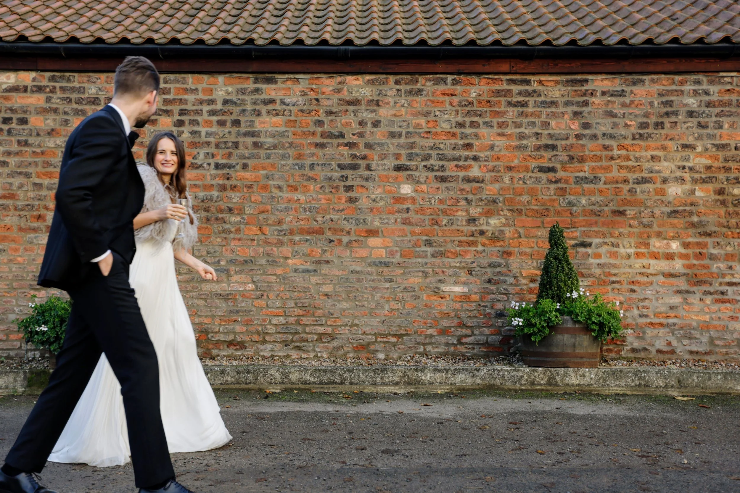 Newylwed stroll at The Normans. Photo by www.dylannoltephotography.com.jpg