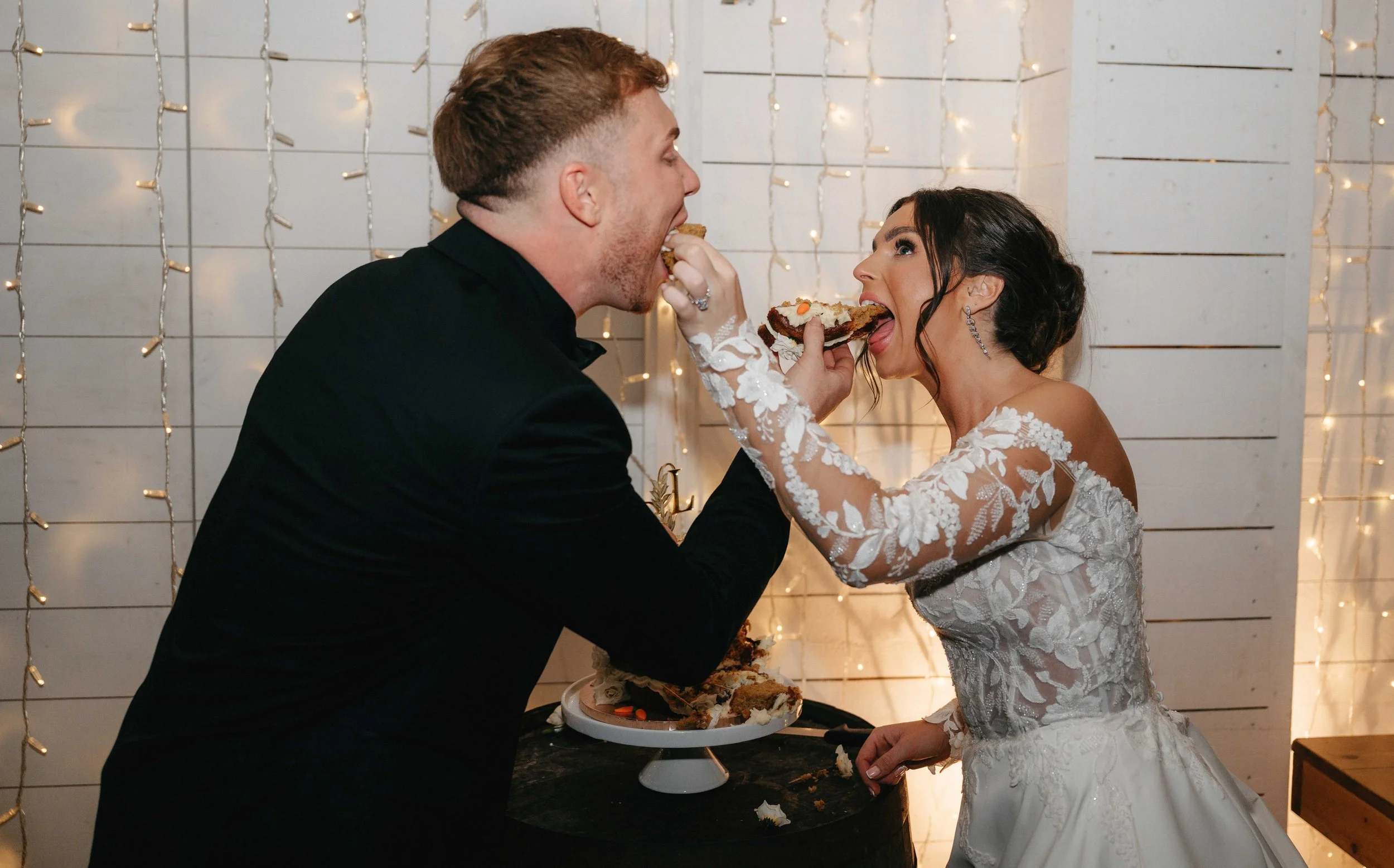 08_Cake cutting in The Normans Grain Shed dining area. Photo by Razor Blade Weddings (2).jpg