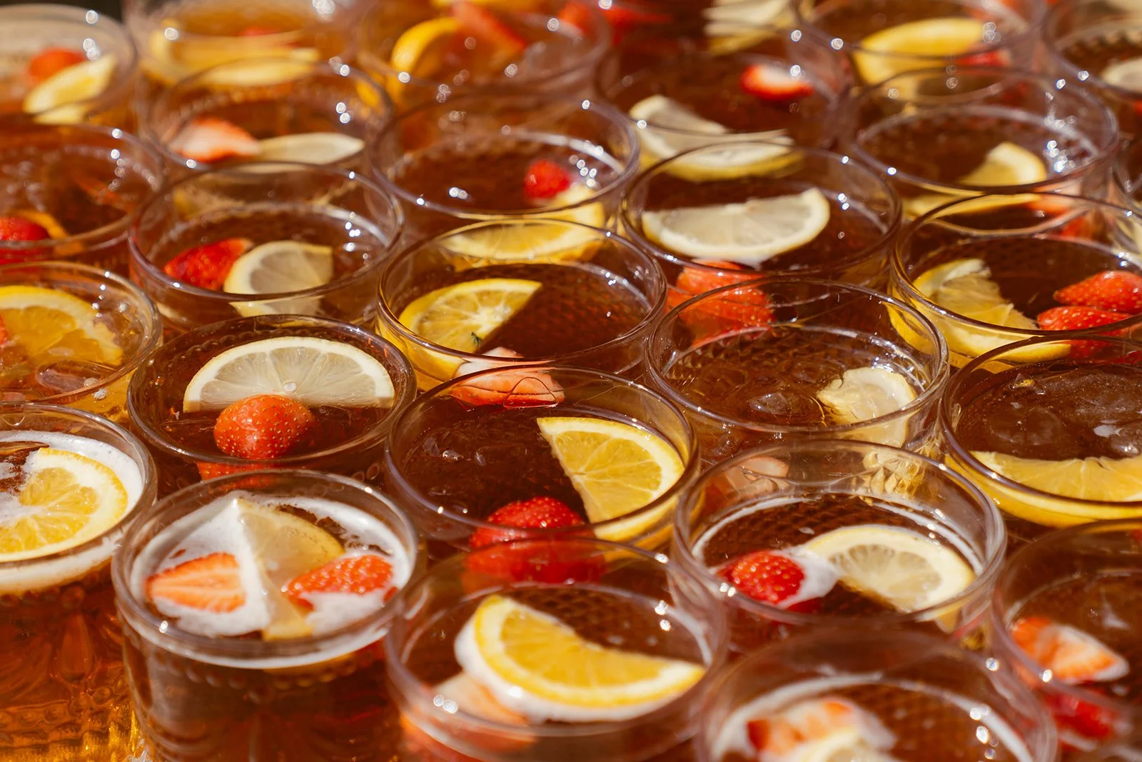 pimms-drinks-reception-summer-wedding.jpg