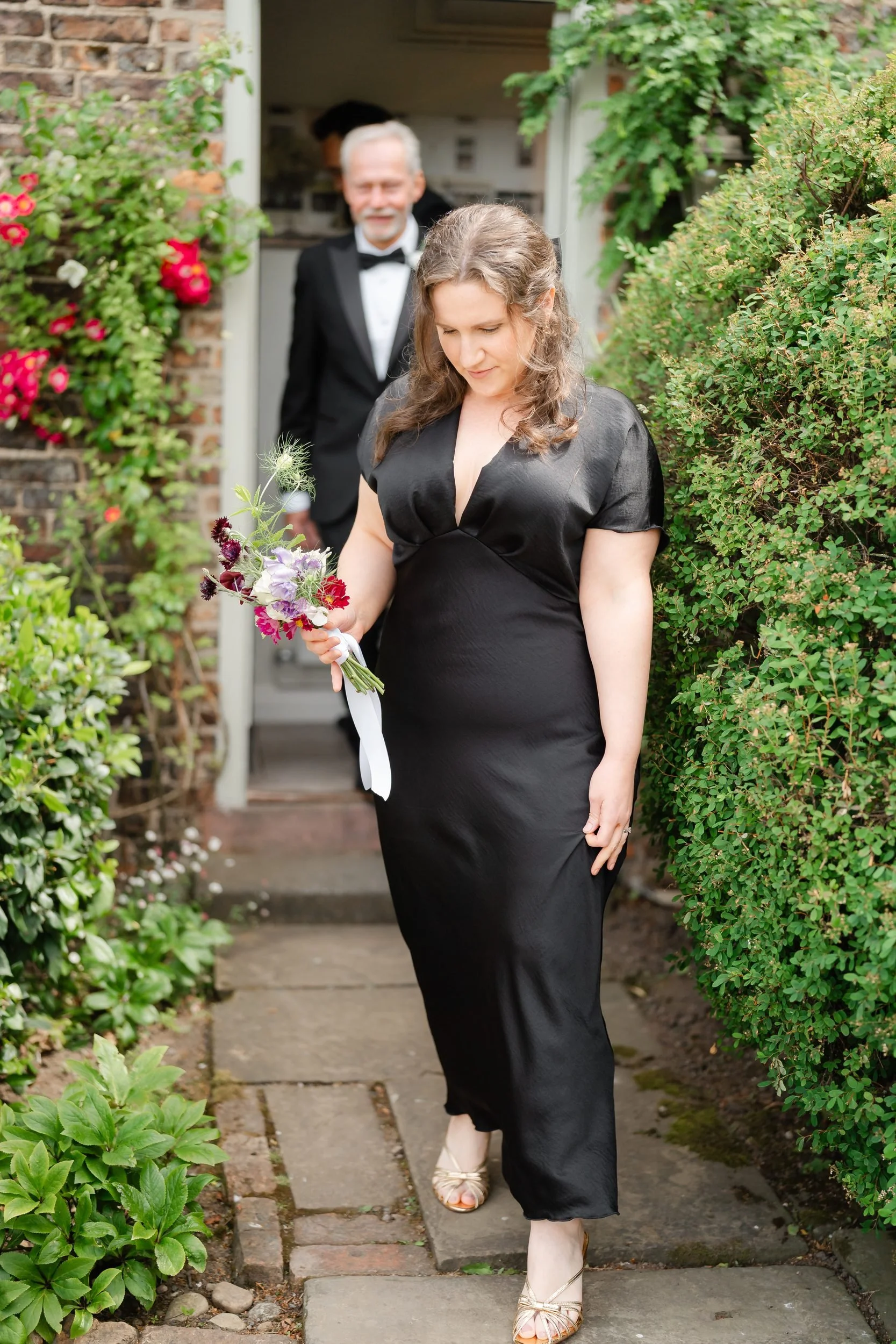 the-normans-bridesmaid-black-and-white-garden-path-posy-263.jpg
