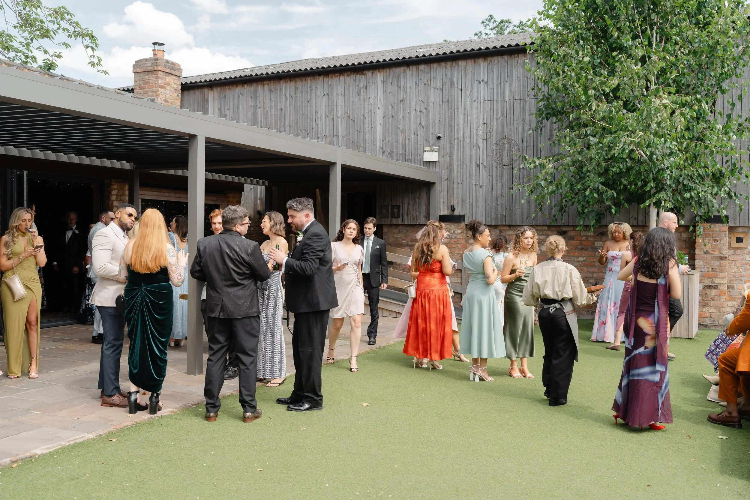 the-normans-drinks-reception-terrace-lawn-york-530.jpg