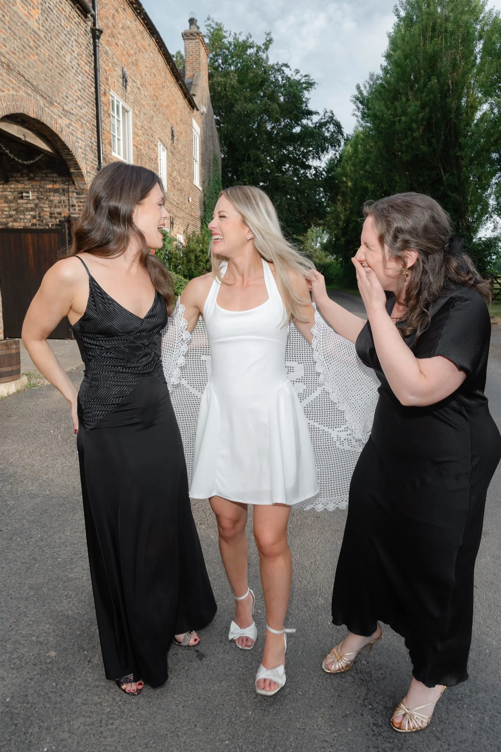 the-normans-bride-second-dress-crochet-shawl-bridesmaids-1000.jpg