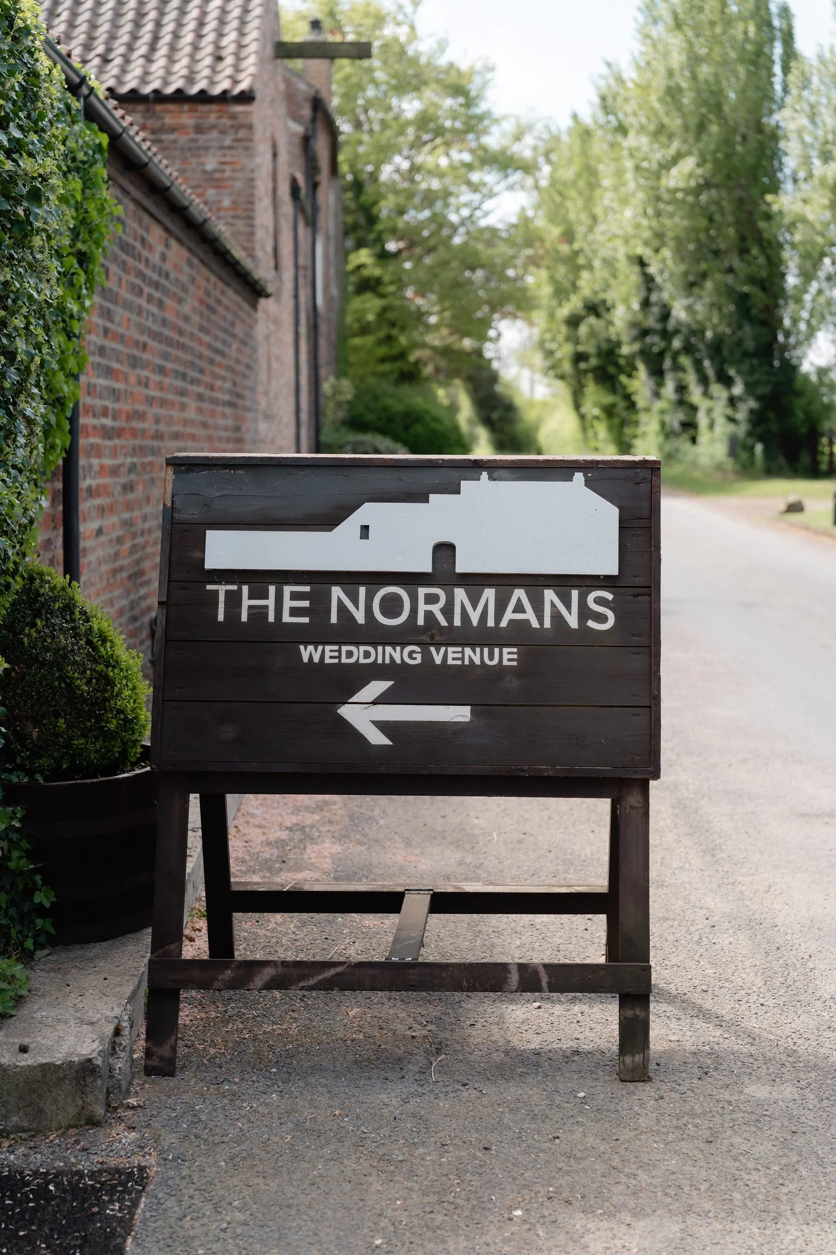 the-normans-wedding-venue-entrance-sign-28.jpg