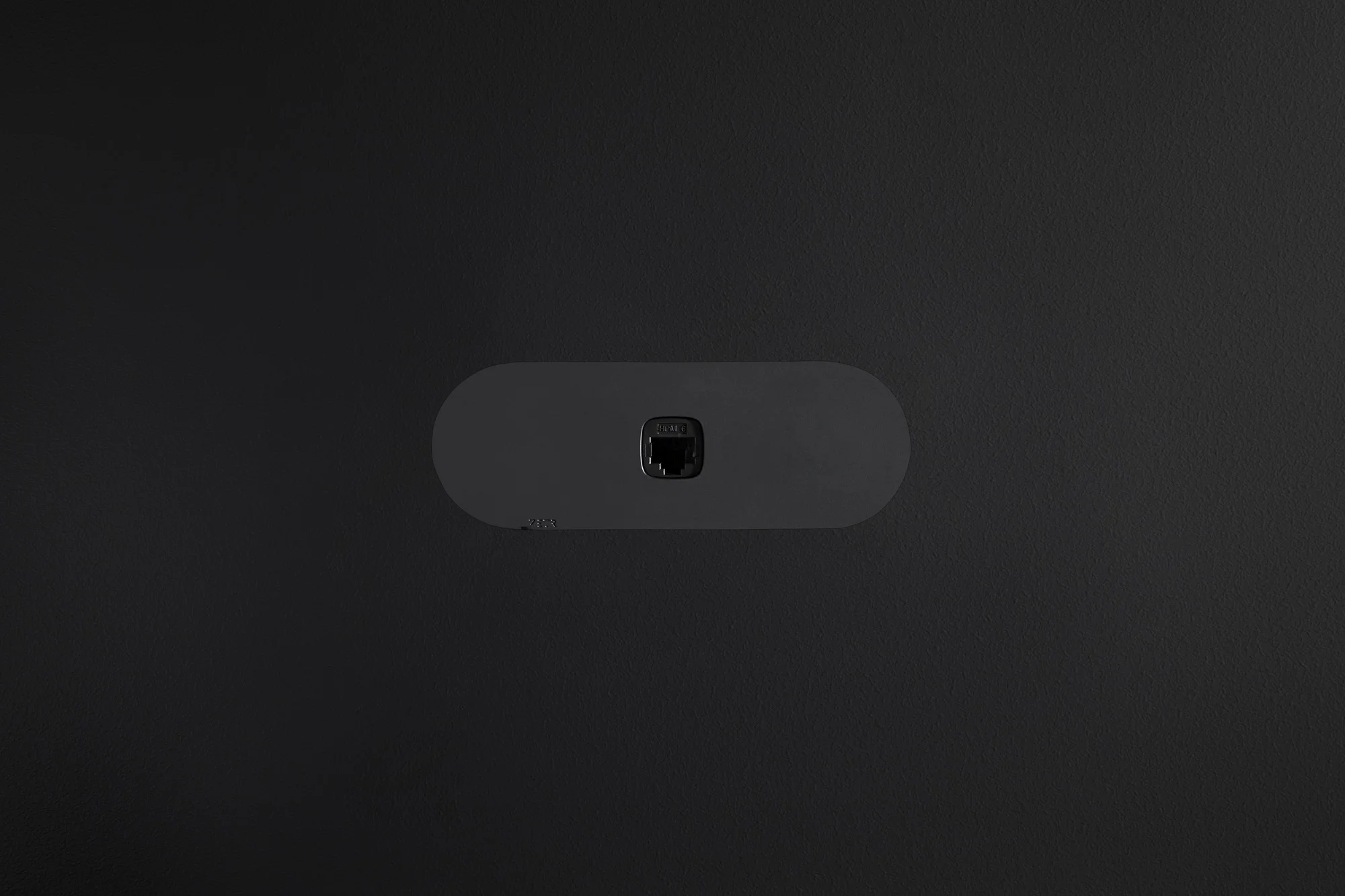 Single_Gang_Data_Black_Black_Board.jpg
