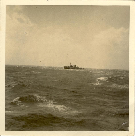  HMS Hollyhock at sea 