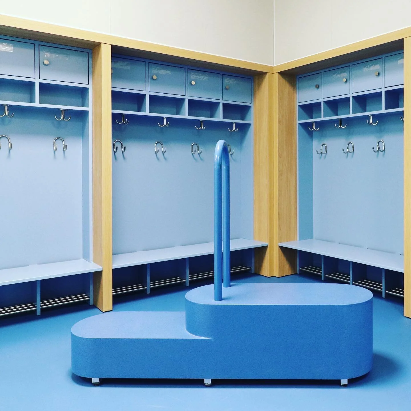 V&auml;rikoodattu sisustus // Colour coded interior 

Koskenrannan p&auml;iv&auml;koti Amanda, M&auml;nts&auml;l&auml;

#arkkitehtuuri #sisustus #v&auml;rik&auml;s #kiinteakalusteet #architecture #interiordesign #colourful #fixedfurniture Koraali Tuo