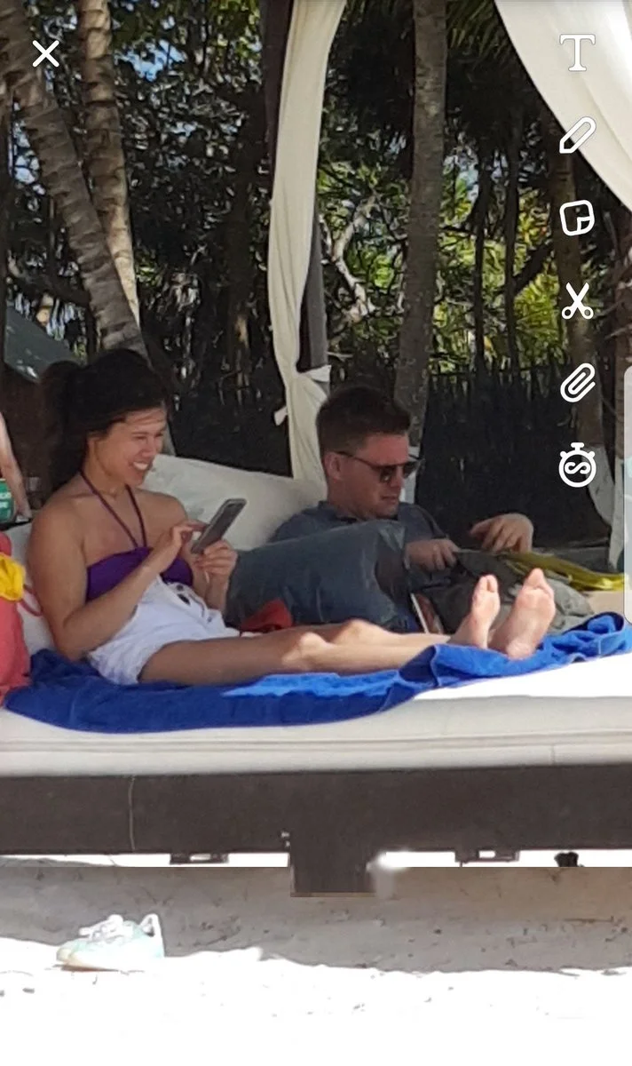 Ekteparet har også reist langt på ferie. Helt til en luksusbeach i Mexico.