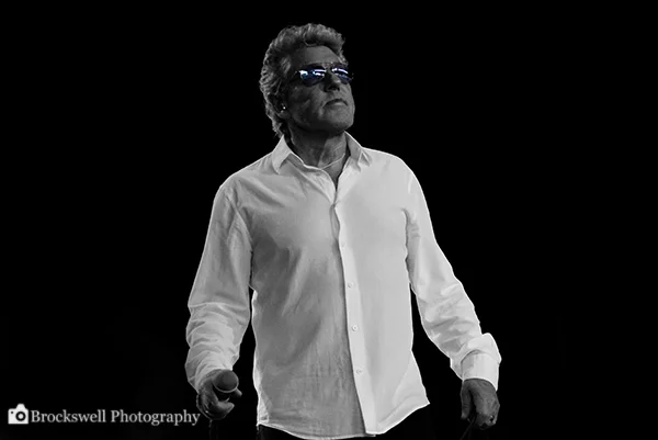 Daltrey - 03 - Logod.jpg