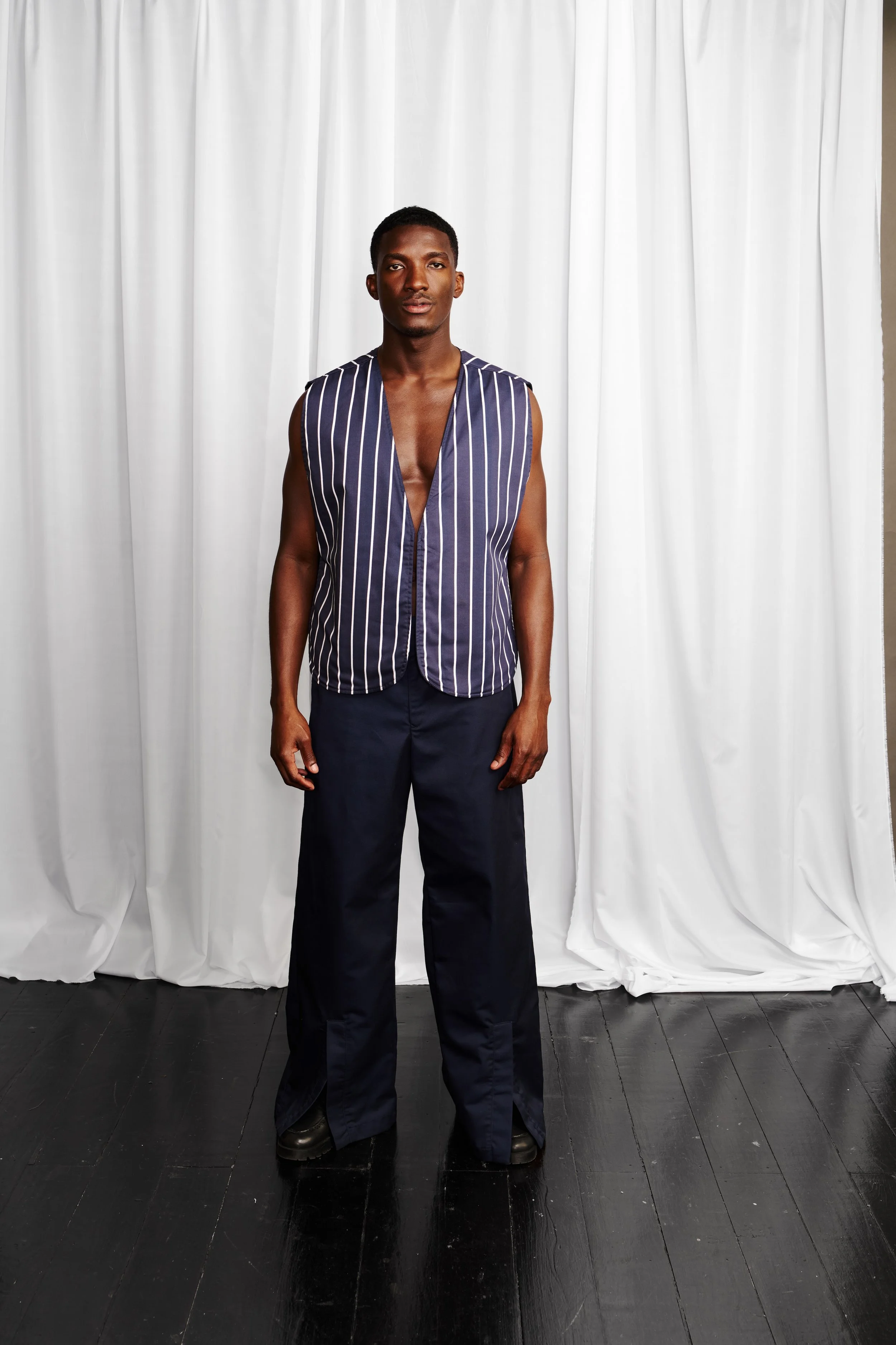 NAVY DIVISION — REVERSIBLE VEST