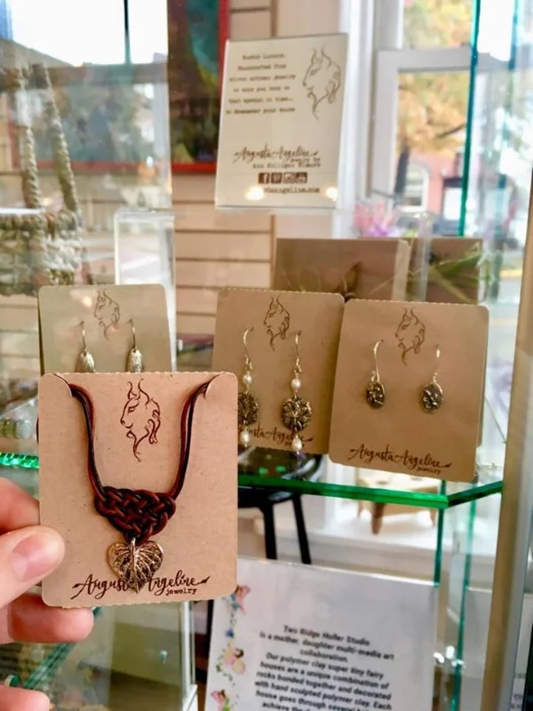 Jewelry.jpg