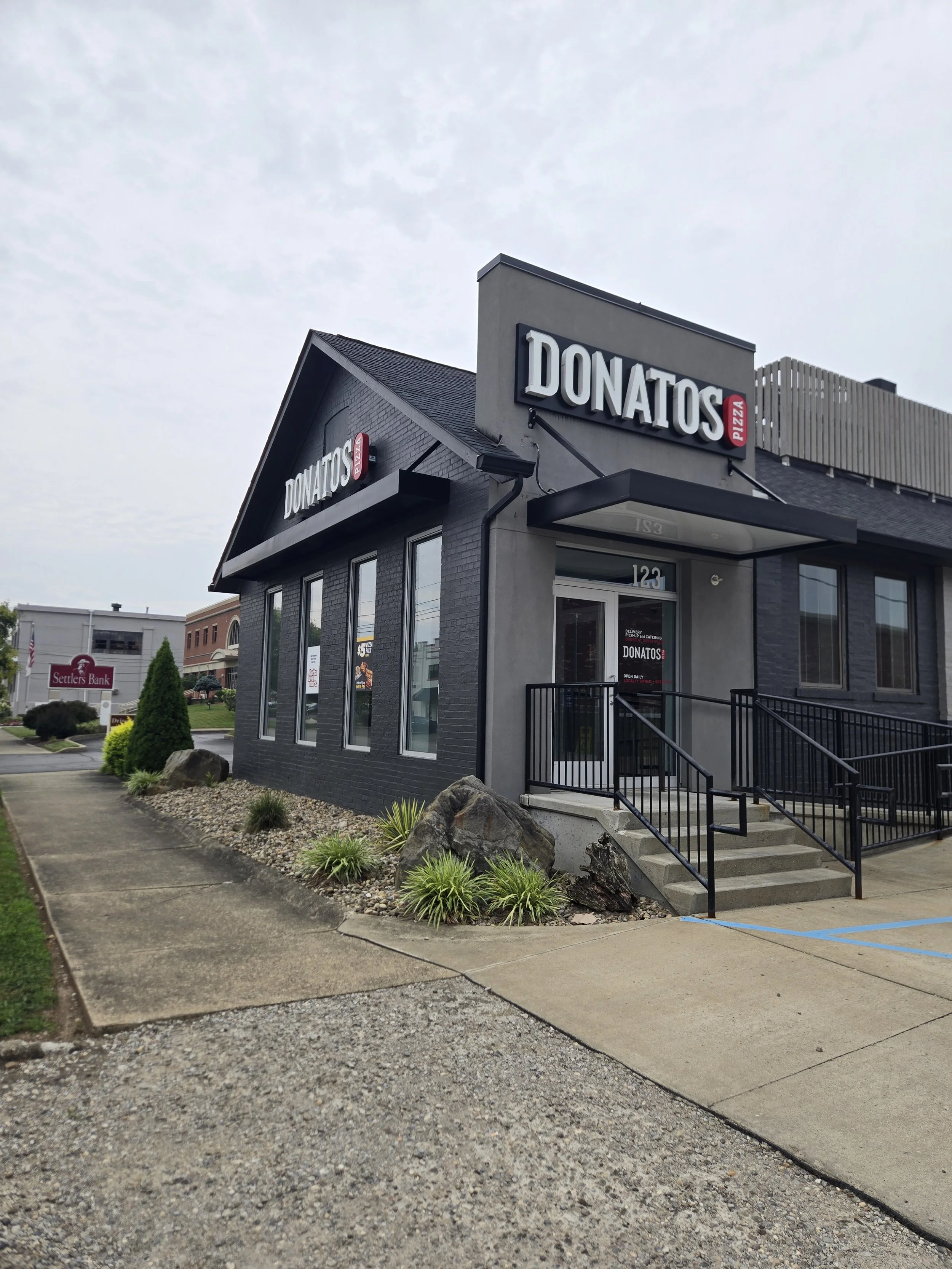 Donatos