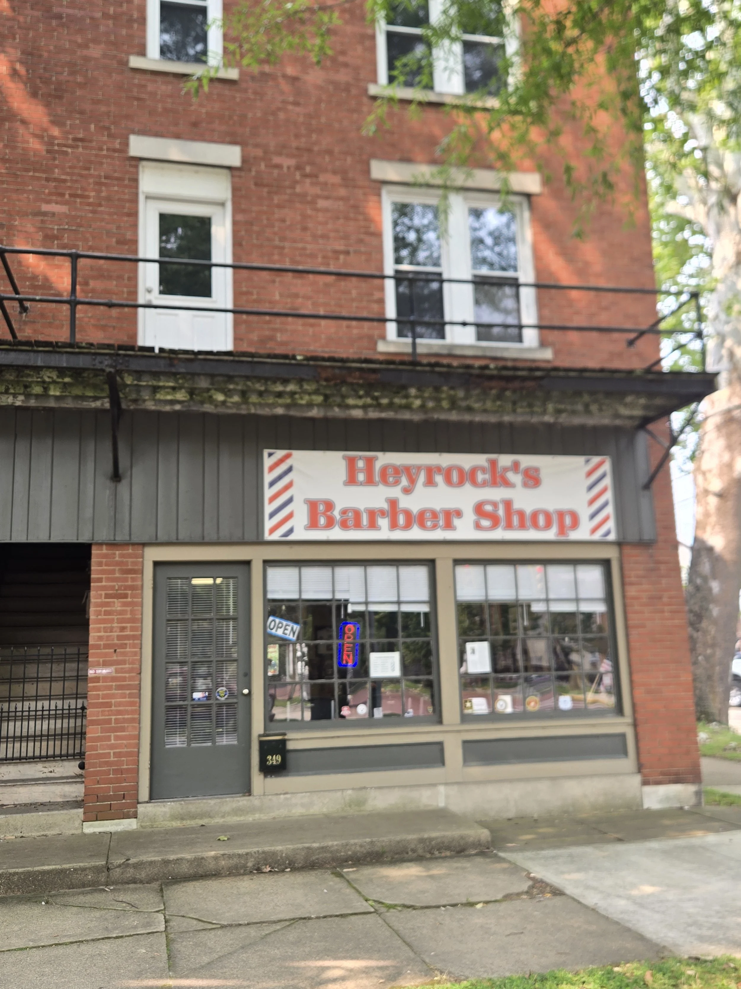 Heyrock’s Barber Shop