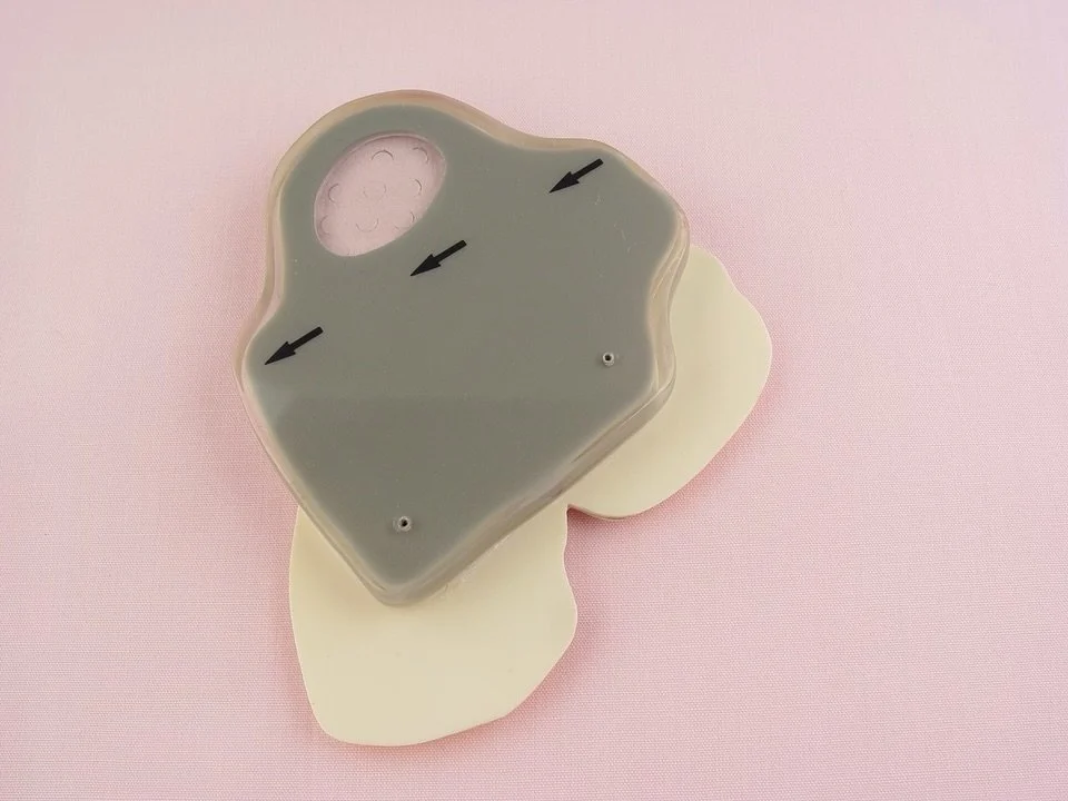 I&rsquo;m adding my voice to the many ECA Jewellery &amp; Silversmithing alumni speaking out about the proposed closure of the undergraduate course.

I studied at Edinburgh College of Art, graduating in 2007, and the foundation year was one of the mo