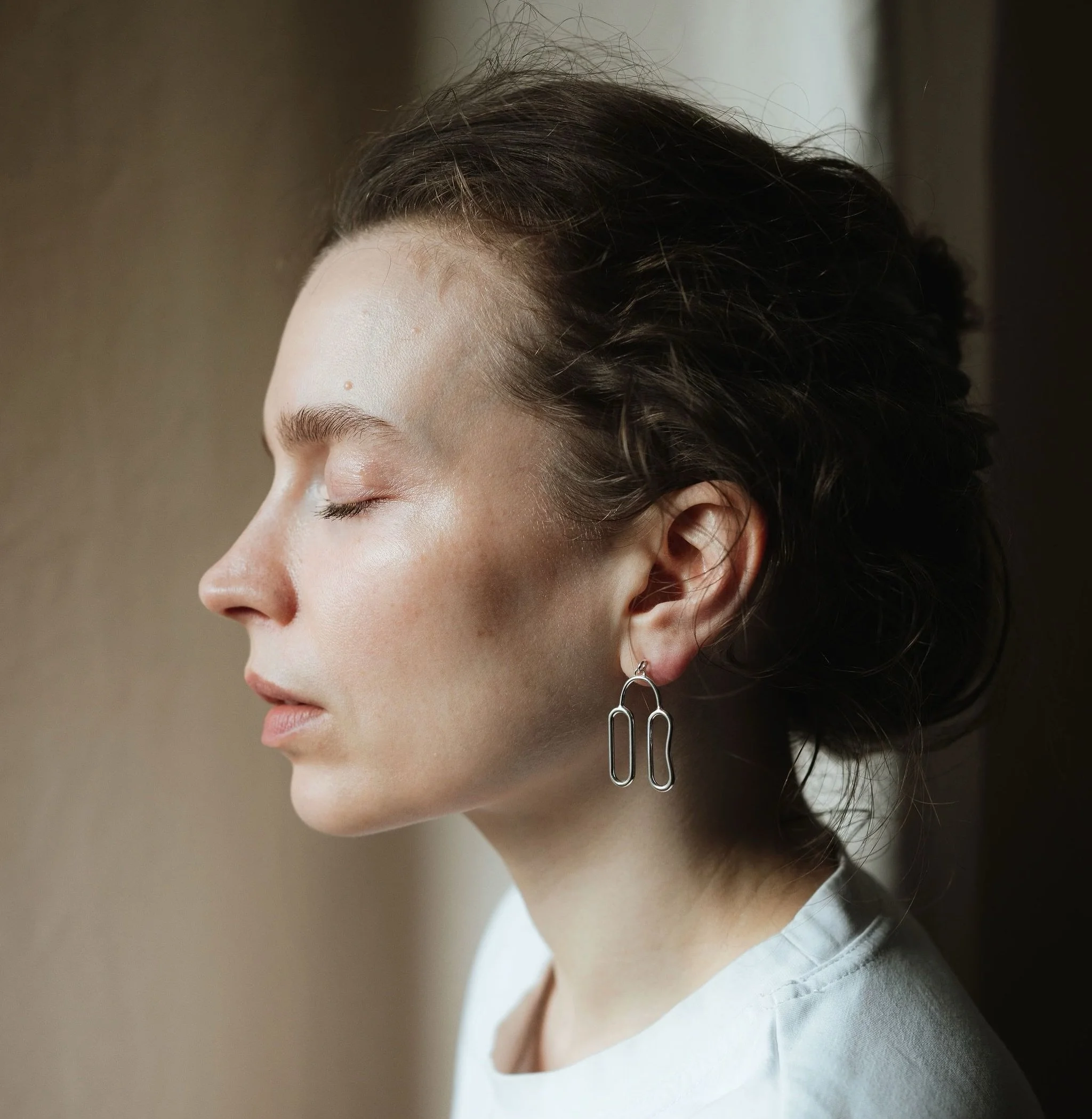 Introducing the Chandelier Earrings ✨

A new take on my signature link shapes, combining elongated forms with pressed details.

Sculptural, graphic and designed to move when worn.

I&rsquo;ll be sharing more of the new pieces over the next few days. 