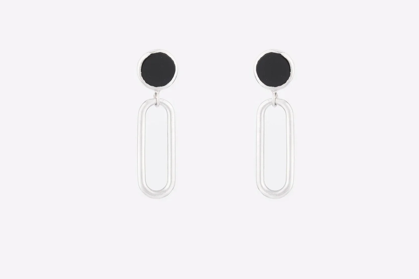 onyx-link-earrings-low-res.jpg