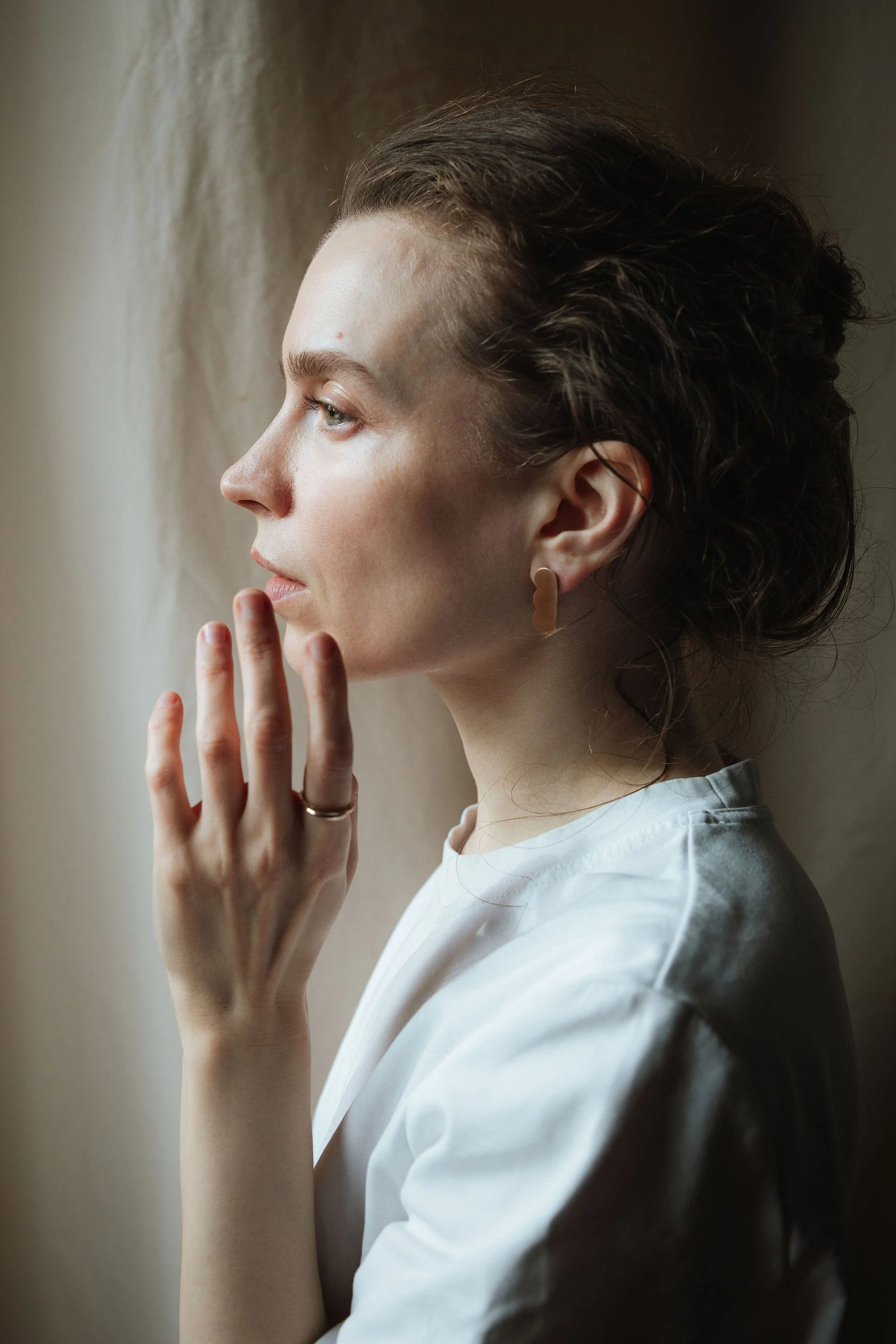 corb-earrings-gold-model.jpg