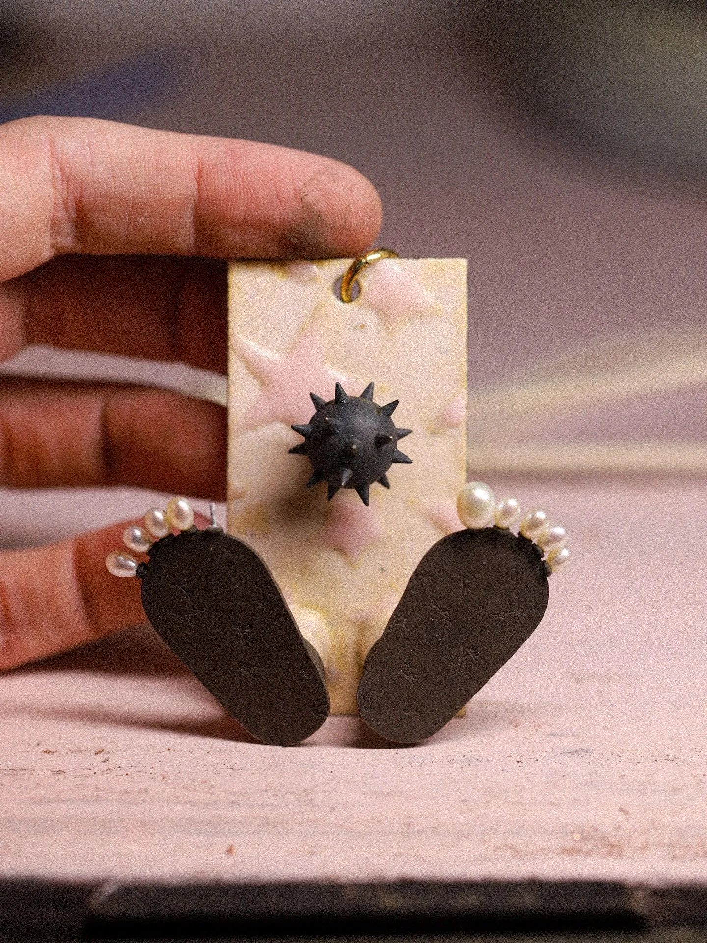 Stubbed toe alert! 😂

Check out this quirky repair - I&rsquo;ll be replacing the missing toe with an 18k gold and enamel toe makes this pendant one-of-a-kind! Follow @ornamentum_gallery for more unique pieces. #jeweler #glass #enamel #pearls #pink #