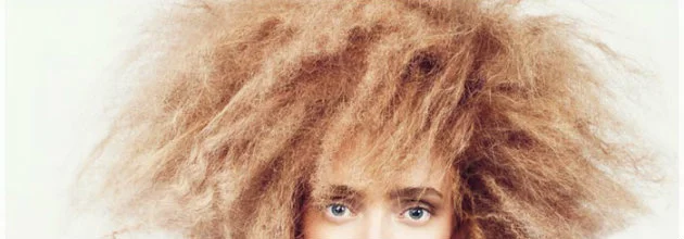 Club Delle Impedite part #1: come ti acconcio e ti trucco in cinque minuti