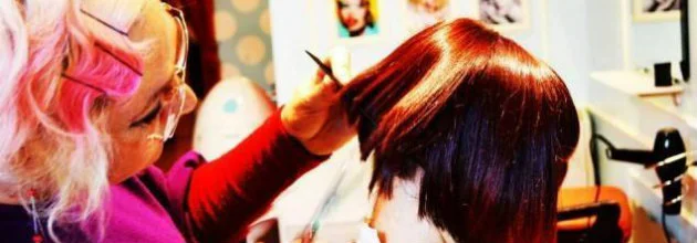 Torna Un Taglio Solidale il 21 settembre con le ricercatrici precarie