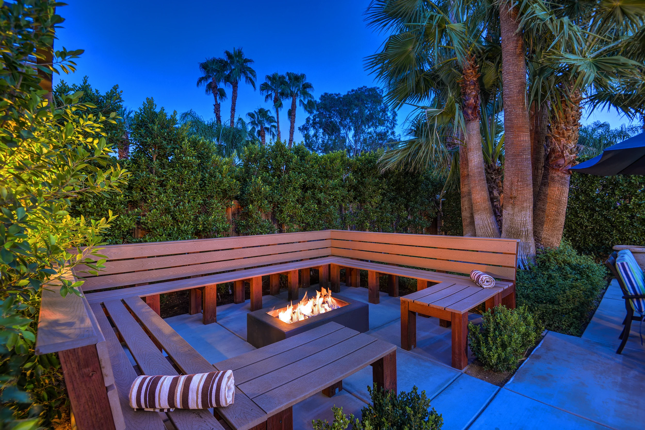 FIREPIT NIGHT.jpg