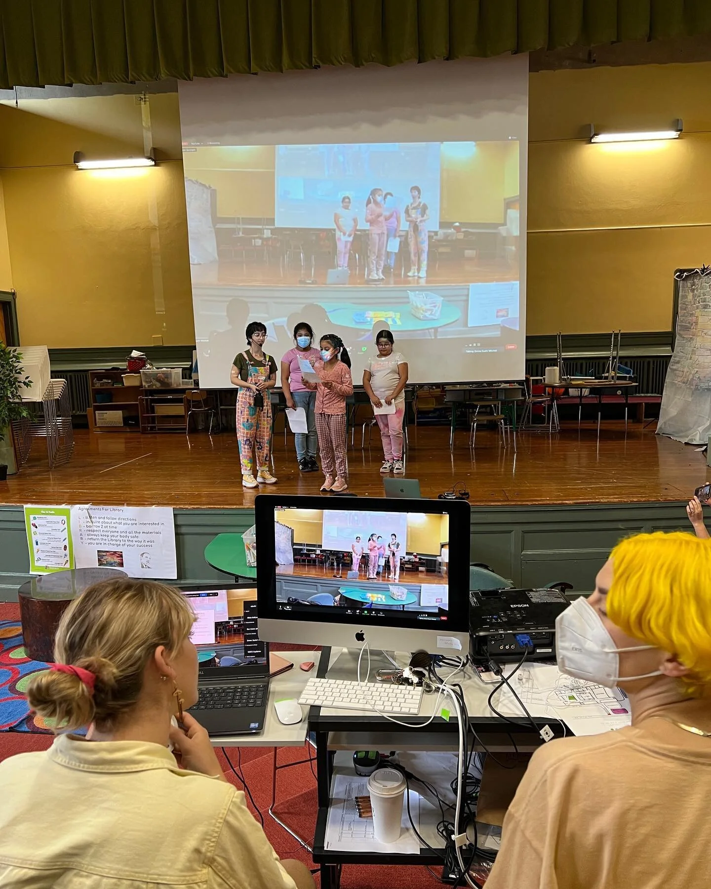 We had a great first day of Assembly at KSMoCA! There were presentations and activities led by @oliviadelgandio @levelyellowproblemchild @illia.yakovenko @signalsfortraffic @momobirdie and @dogsighs__ with support from @michaelstevensonjr @emmasproje