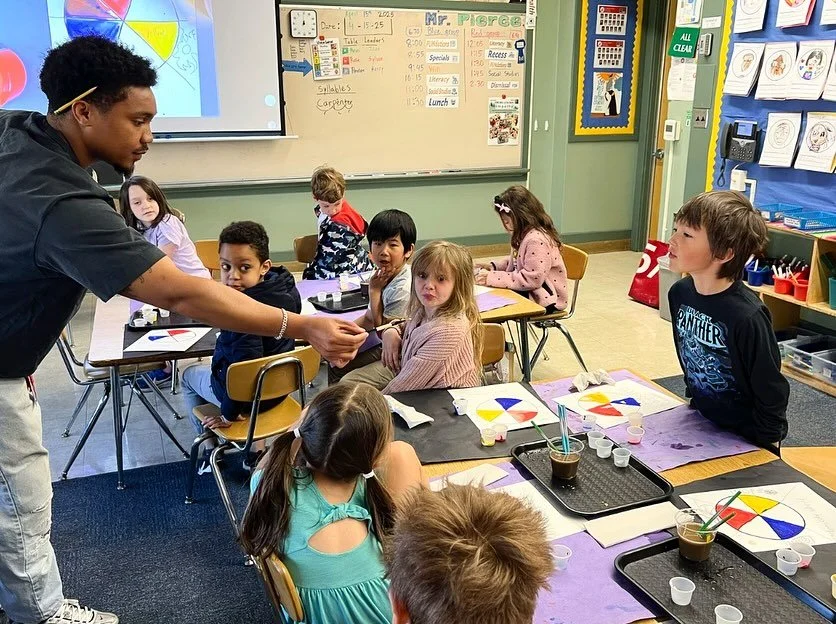 Last week our Art w/Kids class met their mentees in Mr. Pierce&rsquo;s 1st grade class. Mr. Pierce is also this terms &ldquo;Visiting&rdquo; Artist.
Can&rsquo;t wait to see what this group gets up to this week! 🎨👀